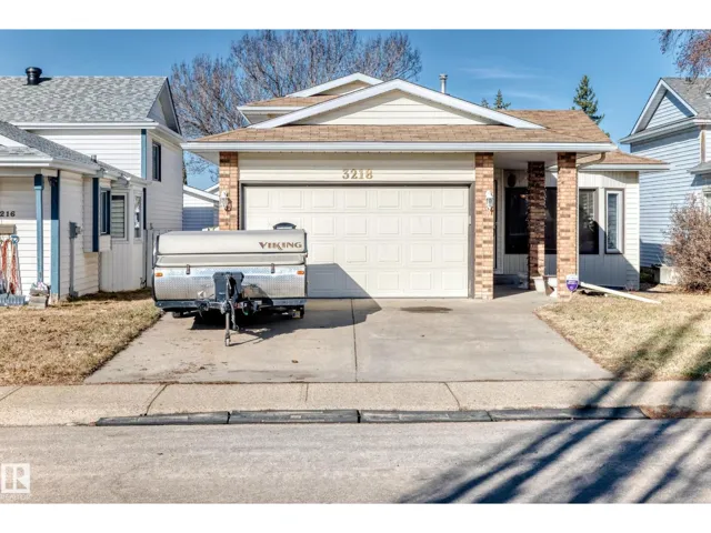 3218 36 ST NW, Edmonton, Alberta T6L4V9