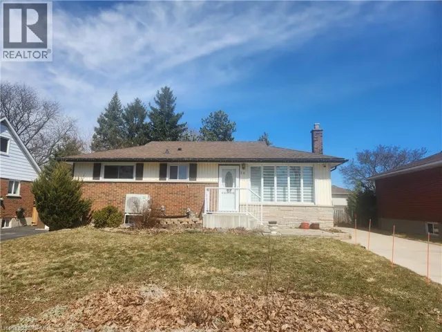29 COLLIER Crescent, Hamilton, Ontario L9C3S7