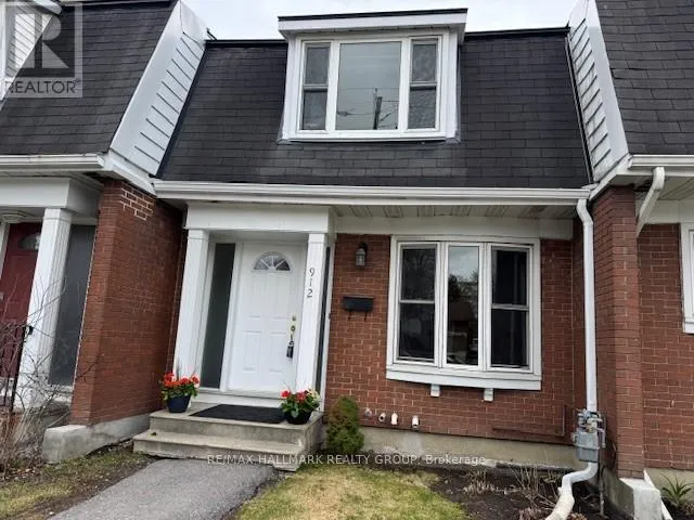 912 DYNES ROAD S, Ottawa, Ontario K2C0G8