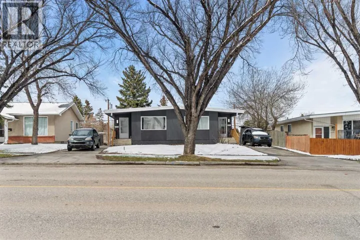 710 / 712 72 Avenue NW, Calgary, Alberta T2K0P4