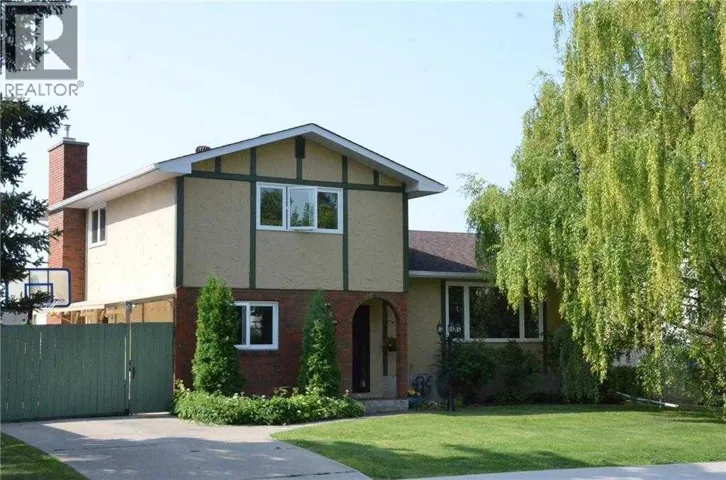 3711 Beaver Road NW, Calgary, Alberta T2L1W9