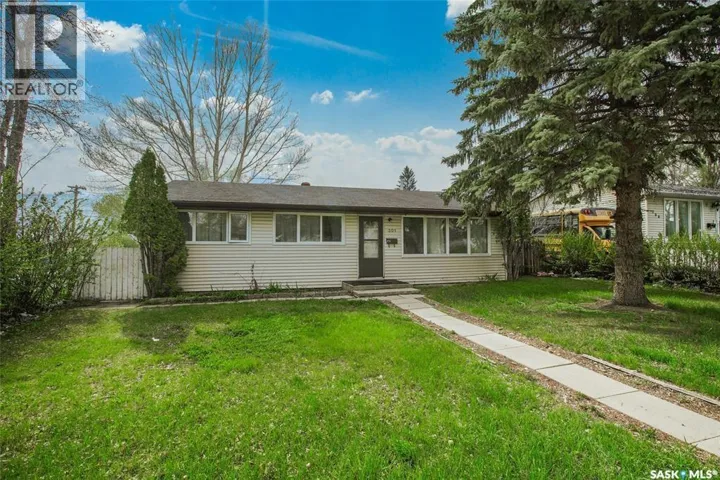 201 V AVENUE N, Saskatoon, Saskatchewan S7L3E5