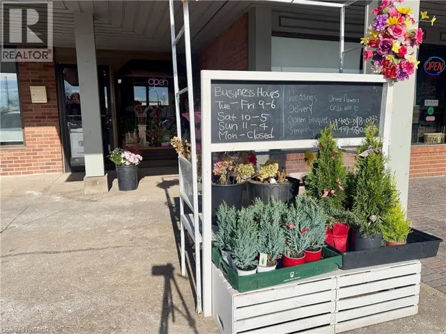 33 LAKESHORE Road Unit# 23, St. Catharines, Ontario L2N7B3
