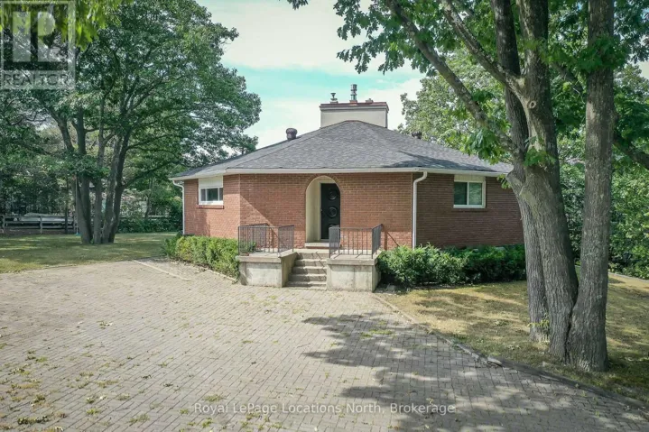 10 SUNSET COURT, Wasaga Beach, Ontario L9Z2A9