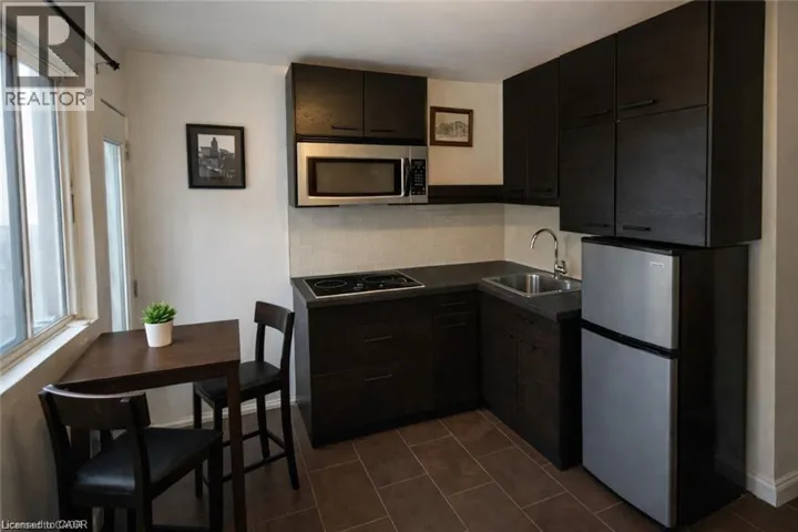 237 JAMES Street N Unit# 4, Hamilton, Ontario L8R2L2