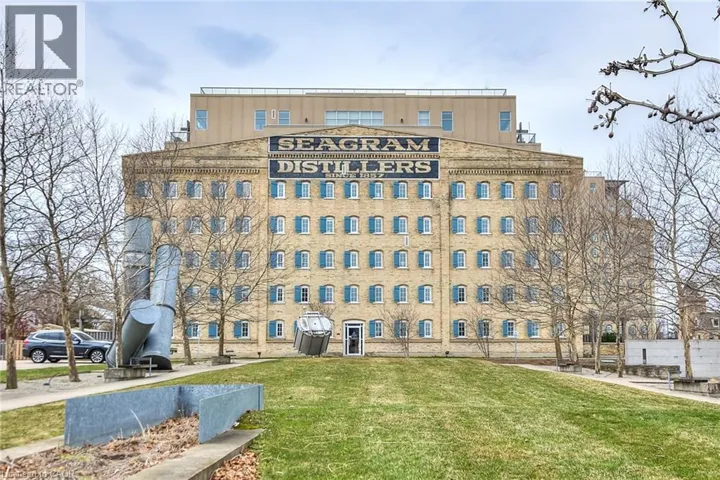 3 FATHER DAVID BAUER Drive Unit# 305, Waterloo, Ontario N2L6M1