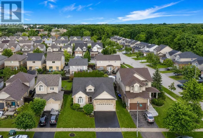 341 HOLDEN STREET, Collingwood, Ontario L9Y0E2