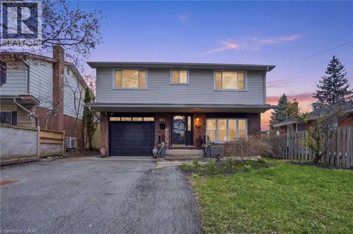 992 GARTH Street, Hamilton, Ontario L9C4L6