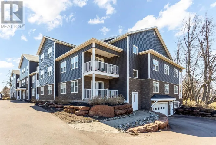 304 29 Stratford Road, Stratford, Prince Edward Island C1B1T4
