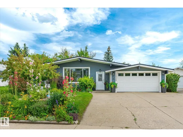 10339 36A AV NW, Edmonton, Alberta T6J2H5