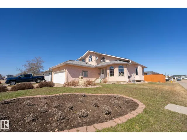 5736 161 AV NW, Edmonton, Alberta T5Y2S9