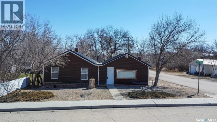 231 Centre STREET, Regina Beach, Saskatchewan S0G4C0