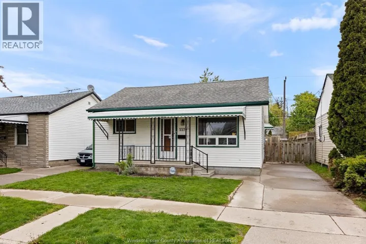 2270 MARENTETTE, Windsor, Ontario N8W2C1