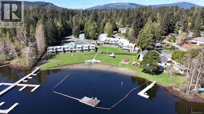 1 2046 WIDOWS Walk, Shawnigan Lake, British Columbia V0R2W1