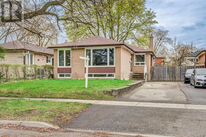 30 MURMOUTH ROAD, Toronto (Tam O'Shanter-Sullivan), Ontario M1T2R1