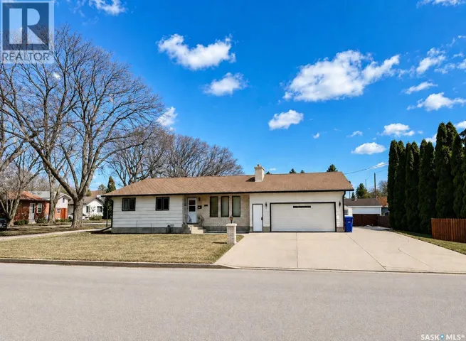 802 7th STREET E, Saskatoon, Saskatchewan S7H0Y4