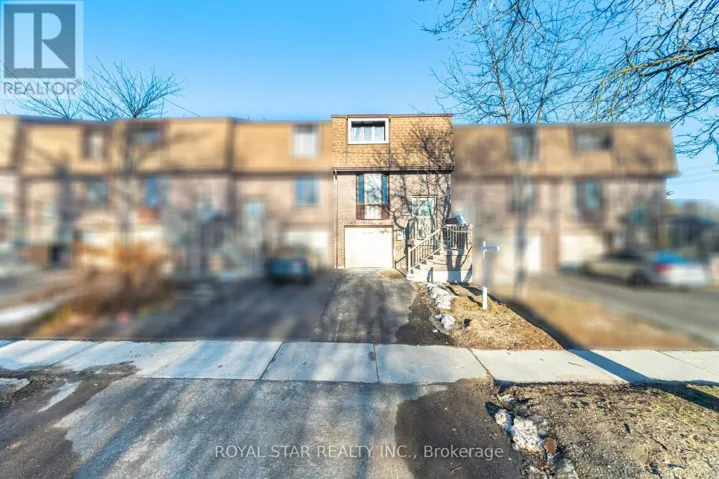 3 - 11 PLAISANCE ROAD, Richmond Hill (North Richvale), Ontario L4C5H1