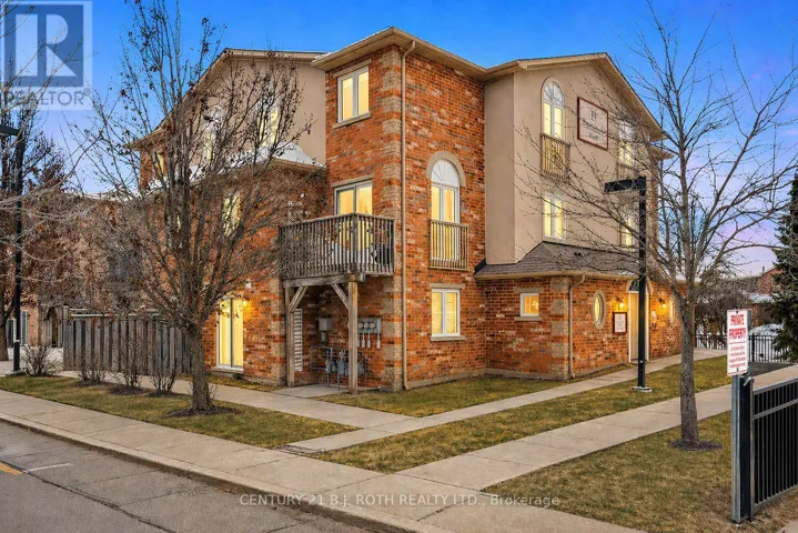 4 - 19 CHELTENHAM ROAD, Barrie (Georgian Drive), Ontario L4M0E7
