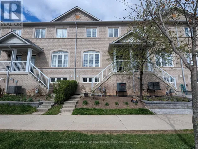 2307 SUTTON DRIVE, Burlington (Orchard), Ontario L7L6Z3