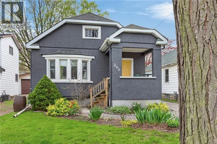 206 YORK Street, St. Catharines, Ontario L2R6G4