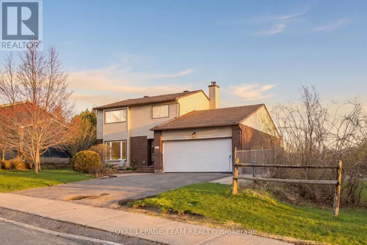 136 MALVERN DRIVE, Ottawa, Ontario K2J2G5