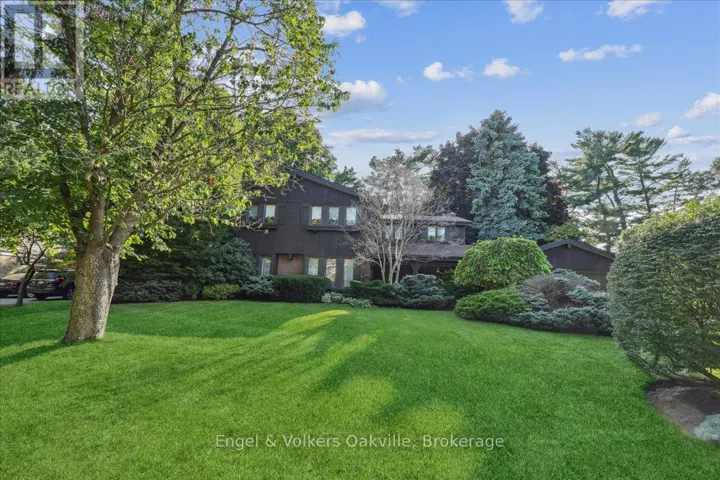 250 GATESTONE AVENUE, Oakville (FD Ford), Ontario L6J5R9