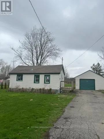 10818 LAKESHORE ROAD W, Wainfleet (Lakeshore), Ontario L3K5V4