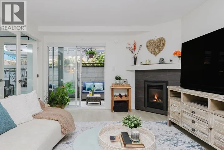 17 689 PARK ROAD, Gibsons, British Columbia V0N1V7