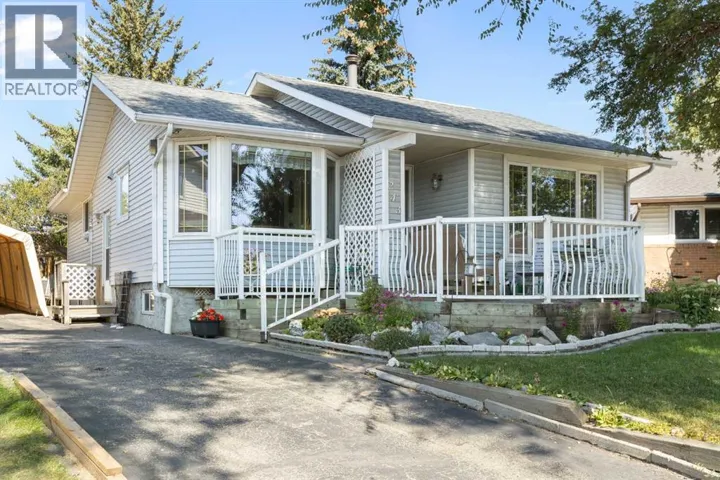 243 Radcliffe Place SE, Calgary, Alberta T2A6M9