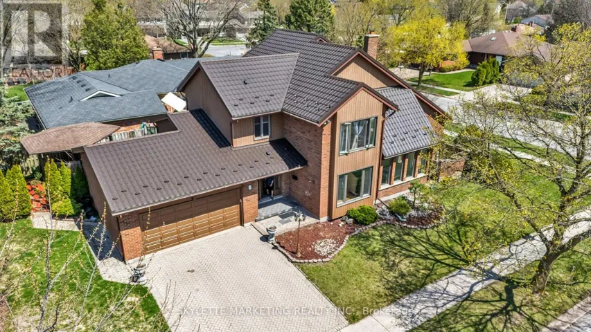 2 DEER VALLEY CRESCENT, London South (South N), Ontario N6J4K9