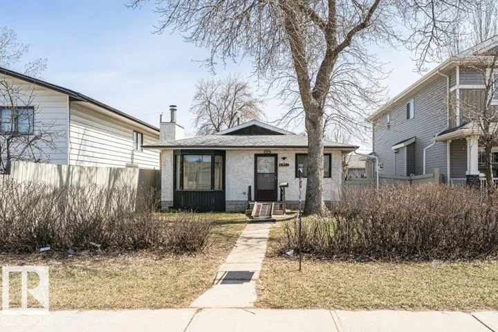 9921 162 ST NW, Edmonton, Alberta T5P3L3