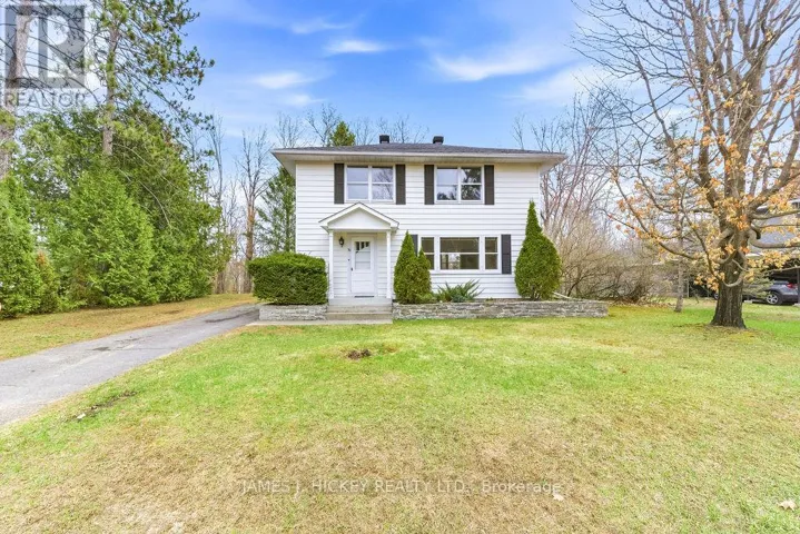 30 LAURIER AVENUE, Deep River, Ontario K0J1P0