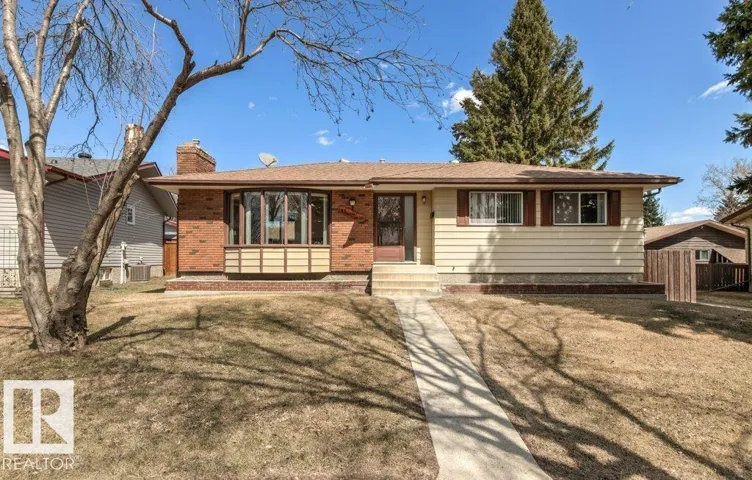 35 OATWAY DR, Stony Plain, Alberta T7Z1G5