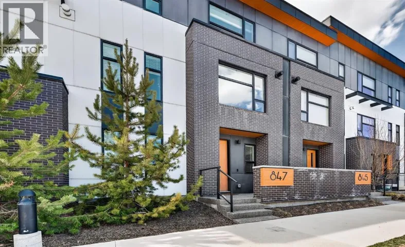 847 77 Street SW, Calgary, Alberta T3H6B2