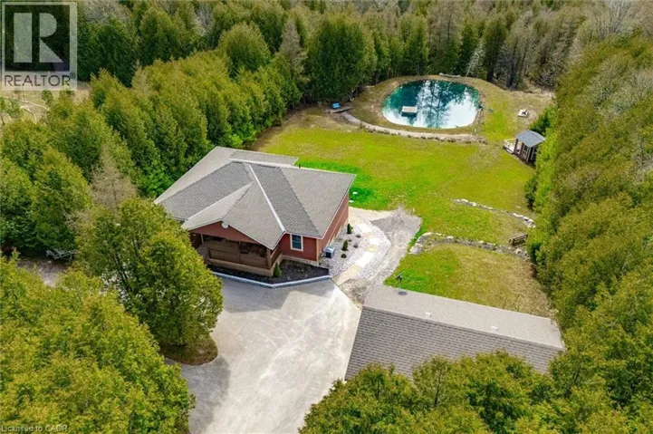 495190 TRAVERSTON Road, Markdale, Ontario N0C1H0