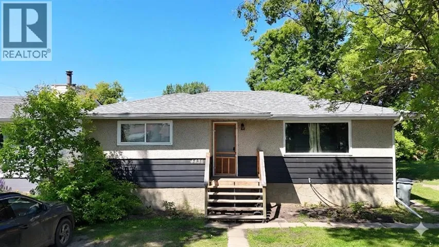 4436 51st Avenue, High Prairie, Alberta T0G1E0