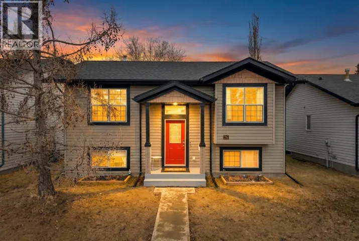 26 Mckinlay Crescent, Lacombe, Alberta T4L2L4