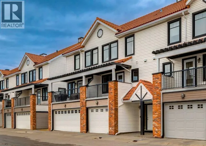 12 Royal Oak Lane NW, Calgary, Alberta T3G6B5
