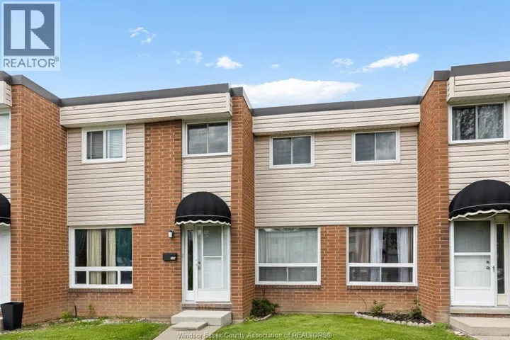 328 FRYER, Amherstburg, Ontario N9V2L9