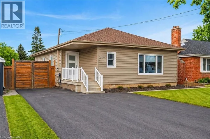 258 SANATORIUM Road, Hamilton, Ontario L9C1Z9