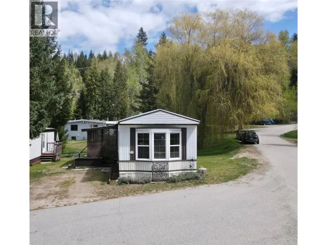 2917 GEORAMA Road Unit# 13, Nelson, British Columbia V1L6Y7