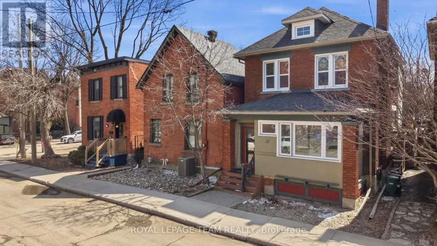 12 LEWIS STREET, Ottawa, Ontario K2P0S3