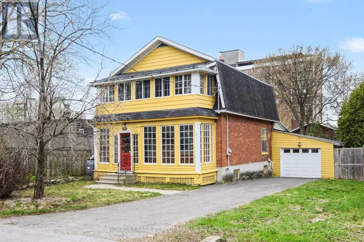 506 WENTWORTH AVENUE, Ottawa, Ontario K2B5K1