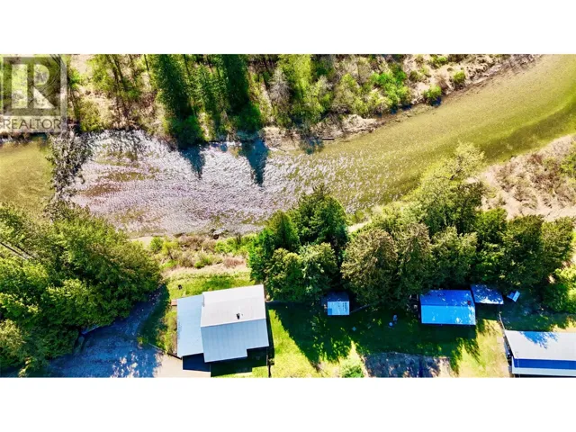 5704 Trans Canada Highway, Malakwa, British Columbia V0E2J0