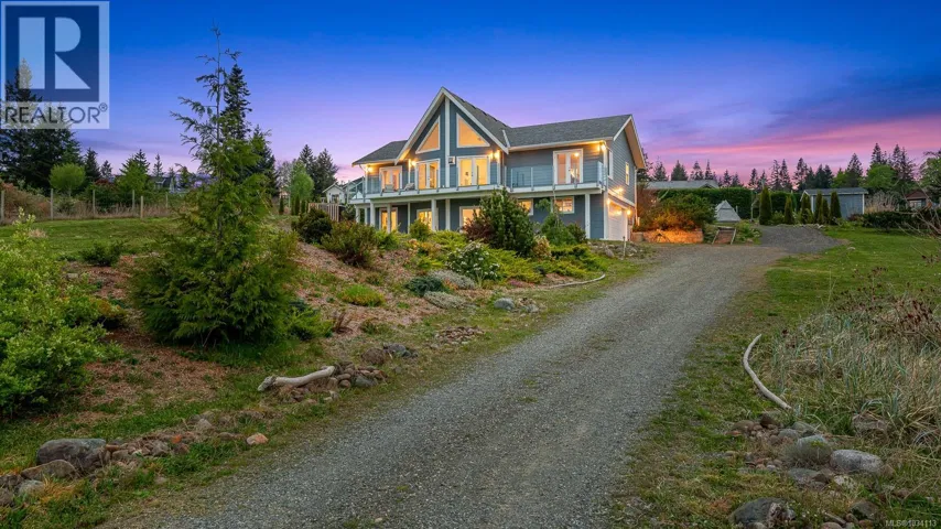 6481 Eagles Dr, Courtenay, British Columbia V9J1V4