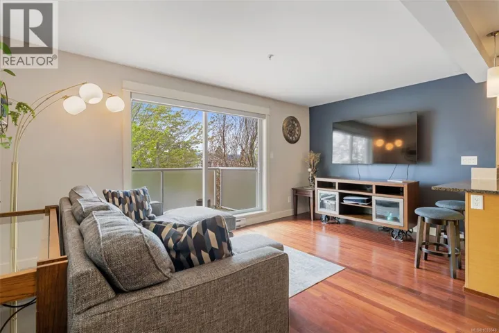 305 1315 Esquimalt Rd, Esquimalt, British Columbia V9A3P5
