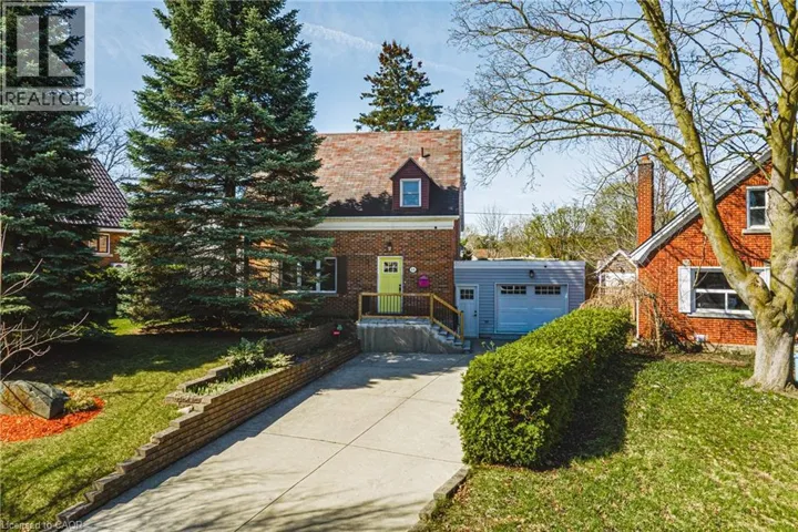 55 VANCAMP Avenue, Kitchener, Ontario N2M1J1