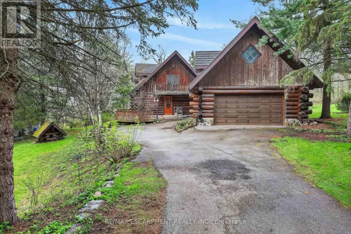 61 MOUNTAIN ROAD, Grimsby (Grimsby East), Ontario L3M4E7