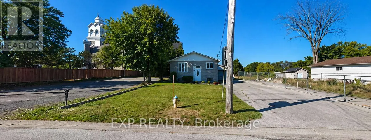 1158 ST PIERRE STREET, Ottawa, Ontario K1C1L5