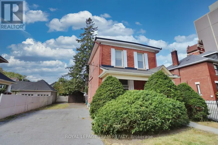 438 PARKDALE AVENUE, Ottawa, Ontario K1Y1H1